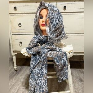 Sale!! Lightweight Long Scarf – Abstract Speckled Pattern